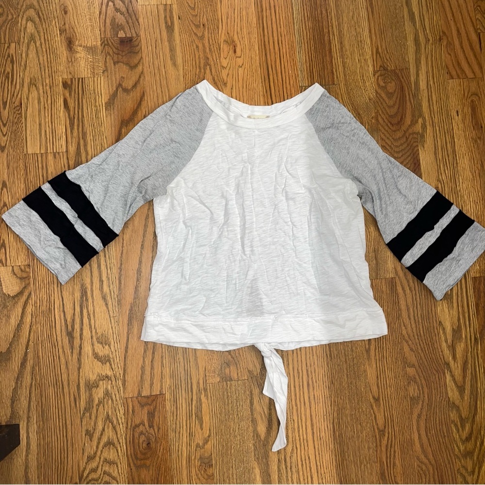 White 3/4 Sleeve Jersey with Tie